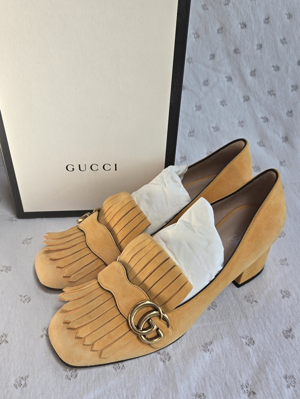 NIB Gucci Marmot Fringe Yellow/Gold Heels with Gold Double G Size 40